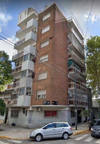 Amplio Departamento - 4 Ambientes - ¡ 2 Balcones ! Se Acepta Permuta Menor Valor