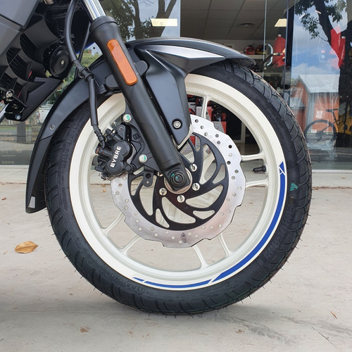 Imagen 4 de 16 de Bajaj Ns200 0km