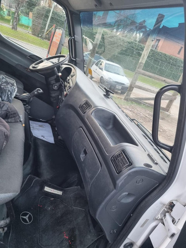 Camion Auxilio Plancha Mercedes Benz Accelo 815c, Año 2016