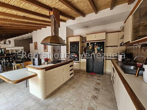 Vendo Casa En Urbanización El Castaño, Código 25-6576 Cm Leer Descripción