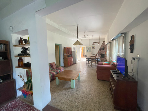 Casa Quinta Con Pileta, Lote De 2.287mts2