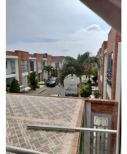 Venta Casa De 182mts2 En Condominio En Alfaguara, Jamundí 8865.
