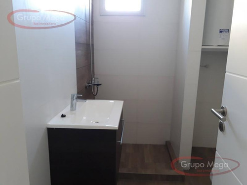 Imagen 6 de 11 de Departamento - Floresta/ Exc Amb Con Balcon