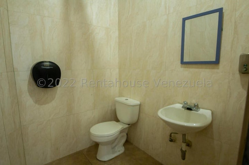 Magnifico Local Tipo Deposito En Venta En Piedra Azul
