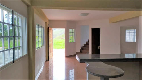 Imagen 2 de 14 de Tomhouse Colinas Avp Calle Petaquire