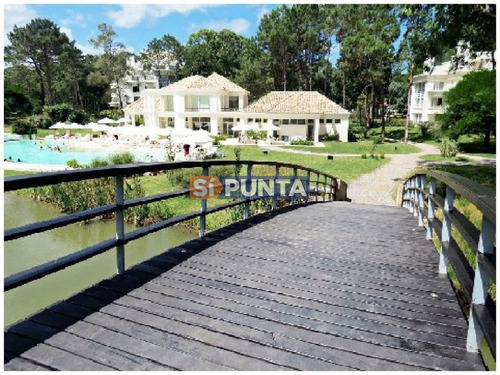 Imagen 18 de 30 de Apartamento En Alquiler Anual