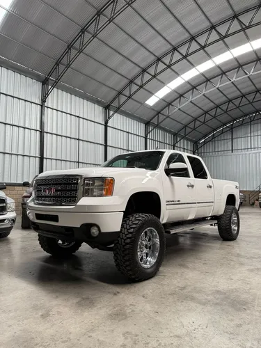 GMC Sierra Denali HD