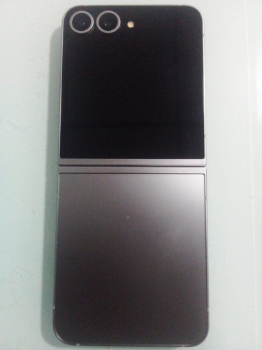 Celular Samsung Galaxy Z Flip 6 gris (Nuevo con caja abierta)