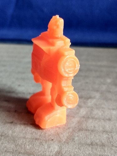 Figura Transformers Cliff Jumper Bootleg (Usado)