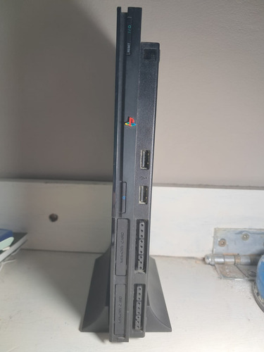 Play Station 2 Slim - 2joystick+multi+cables+base - Funciona Negro (Usado)