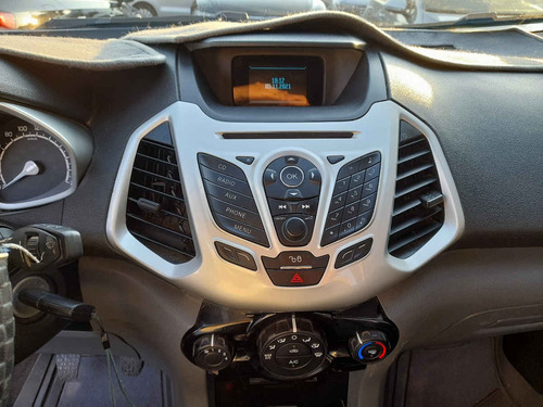 Imagen 13 de 15 de Ford Eco Sport 2017 5p Trend L4/2.0 Man