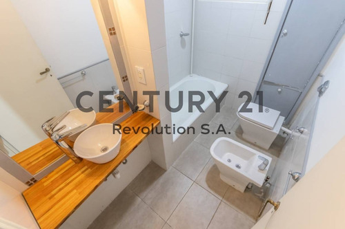 Imagen 19 de 30 de Departamento De 5 Dormitorios - Italia 700 - Piso Exclusivo