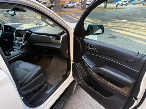 Chevrolet Suburban 5.3 Ltz V8 4wd 2da Cubo At