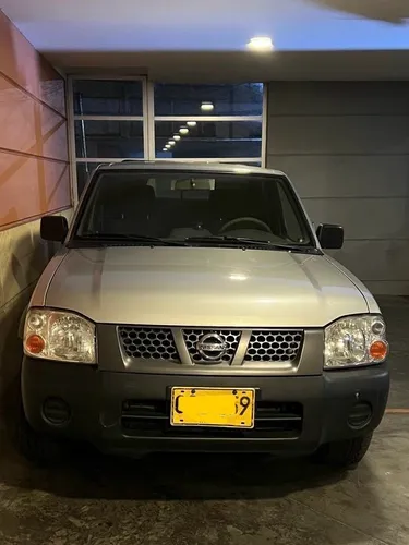 Nissan Frontier 2.4 Std D22 4x2
