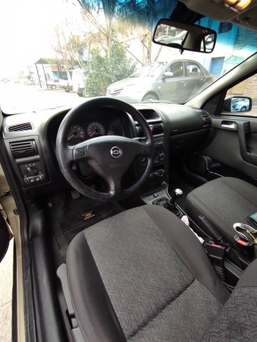 Imagen 5 de 5 de Chevrolet Astra 2.0 Gl 2006