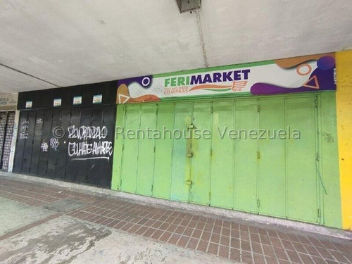 Local Comercial En Zona De Alto Tráfico Vehicular Y Peatonal Inm, Con Acceso Directo Desde La Calle,  Av Las Ferias