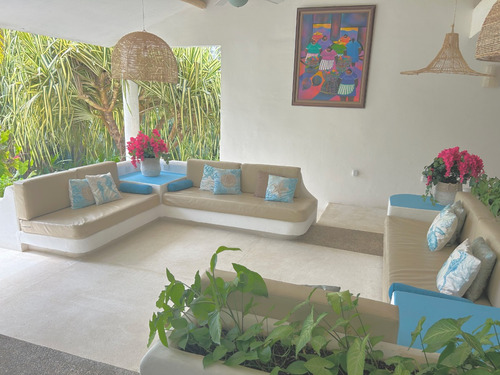 Acapulco Navidad Y Año Nuevo En Casa Playa Encantada , Te Ponemo El Asador A Pie De Playa, El Carbon Y De Regalo Un Mandil, Para Que Hagas Tu Parrillada, En Traje De Baño, Ademas Leña Para La Fogata