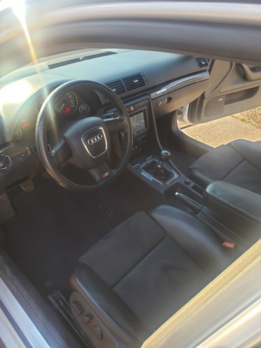 Audi S4 4.2 V8 Quattro