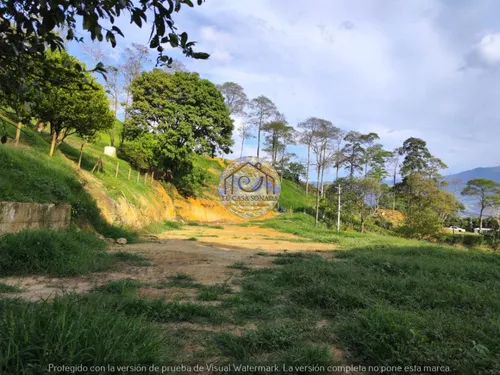 Lote Totalmente Plano A 2 Minutos De La Autopista