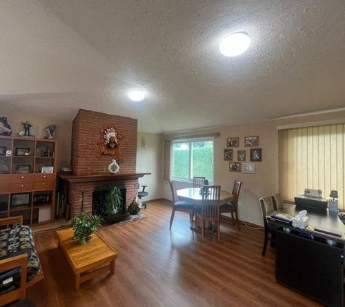 Venta De Casa En Fraccionamiento San Carlos En Metepec