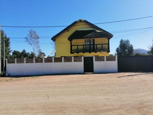 Casa Con Gran Terreno En Piriapolis