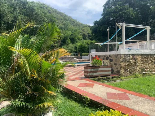 Acsi 1105. Finca En Venta, La Vega Cundinamarca