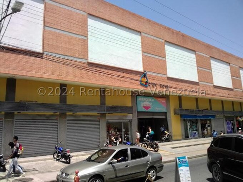 Local Comercial En Venta Tamaño Grande 14 Metros Cc Gran Bazar Alto Trafico Precio Negociable Estef 24-21275