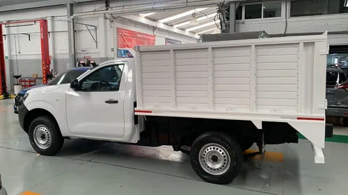 Nissan NP300 2.5 Chasis Cabina Mt Ac