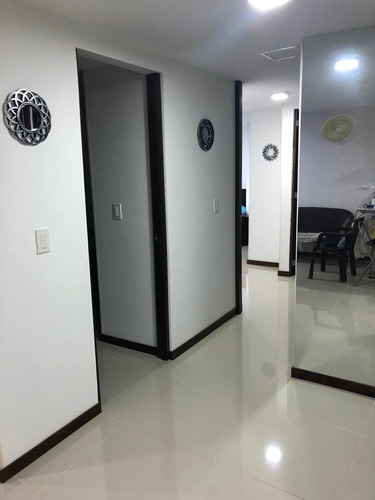 Imagen 4 de 12 de Venta Apartamento Norte Sector Centro Comercial Bolivar