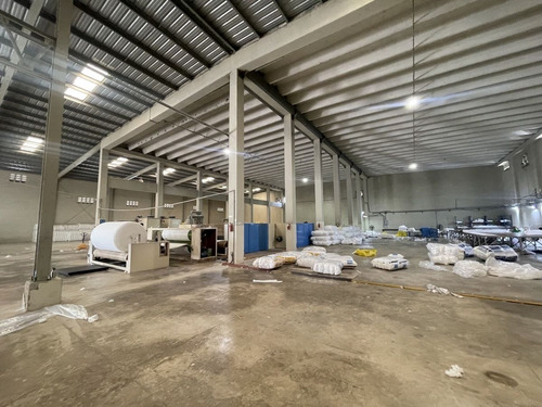 Nave Industrial Alquiler Monumental Duarte, Santo Domingo