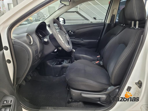 Nissan Versa 1.6 16V FLEX SV 4P MANUAL