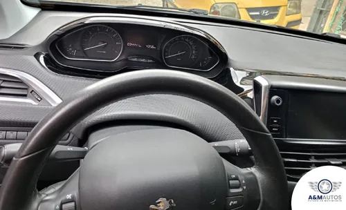 Peugeot 2008 1.6 Active Camioneta