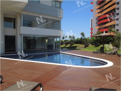 Imagen 17 de 21 de Av Chiverta Piso Alto Gran Vista Al Mar Venta - Punta Del Este Brava