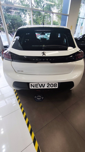 Imagen 4 de 12 de Peugeot 208 Active
