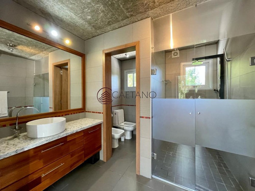 Imagen 16 de 26 de Excepcional Y Practica Casa De Dos Plantas En Residencia Privada! - Punta Del Este La Residence