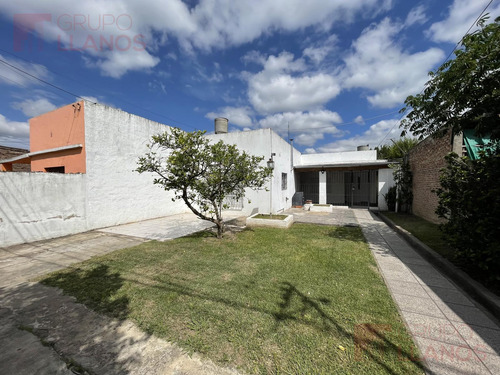 Casa En Venta, 4 Ambientes En Lujan, Santa Sofia 1872, Barrio Santa Elena