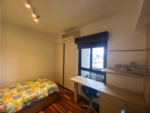 Venta De Hermoso Y Comodo Apartamento En Las Palmas, 280m2.