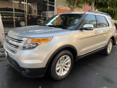 Ford Explorer Xlt V6