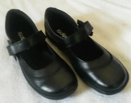 Bellos Zapatos Colegiales