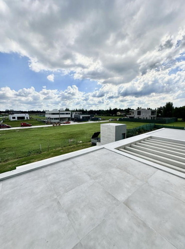Casa En Venta De 5 Ambientes A Estrenar En Canning Chico, Esteban Echeverria