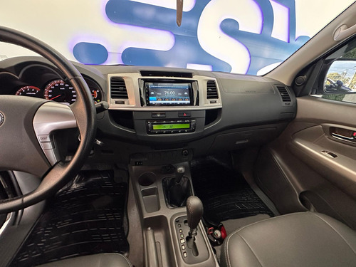 Toyota Hilux CD SRV 4x4 2.7 Flex 16V Aut.