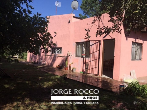 Imagen 2 de 14 de Casa Quinta En Barrio Santa Rita En Brandsen