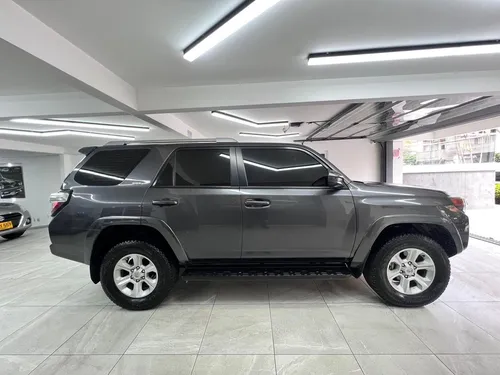 Toyota 4runner Sr5 At 4x4 2021