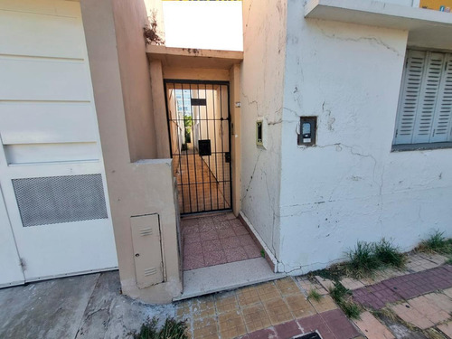 Imagen 21 de 21 de Ph En Venta - 2 Dormitorios 1 Baño - 157mts2 - La Plata