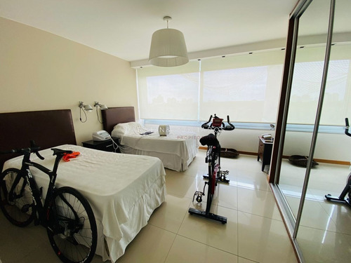 Imagen 10 de 14 de Venta De Aparatmento De 3 Dormitorios En Edificio Tiburon Iii