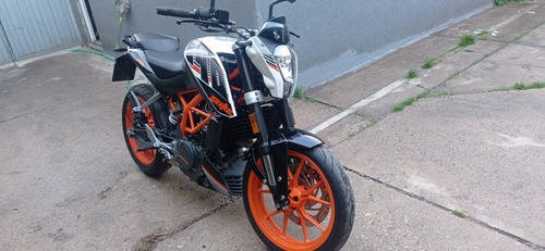 Imagen 5 de 7 de Ktm Duke 390 2015