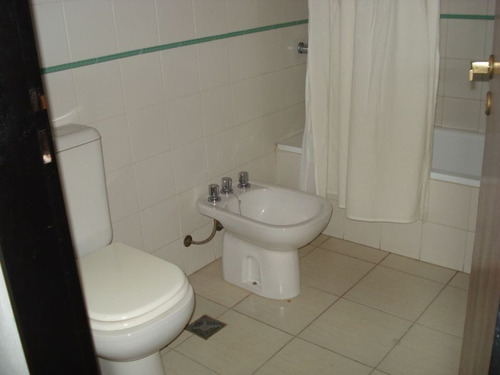 Duplex En Venta En Monte Grande Con Cochera