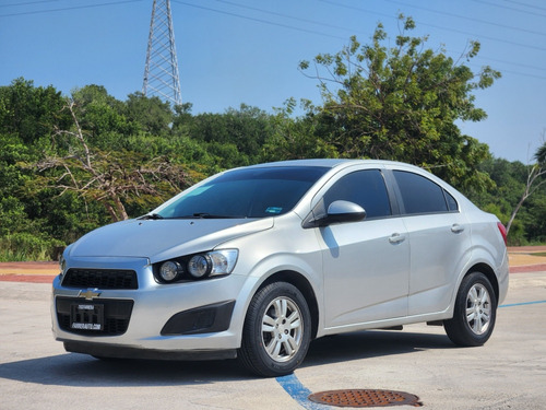 Chevrolet Sonic 1.6 Lt At 4 p