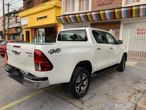 Imagen 2 de 5 de Toyota Hilux 2020 2.8 Cd Srx 177cv 4x4 At