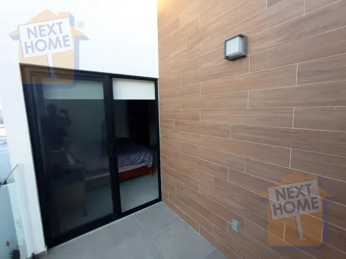 Venta Casa Con Roof Y Jardín Excedente En Entrecielos Querétaro